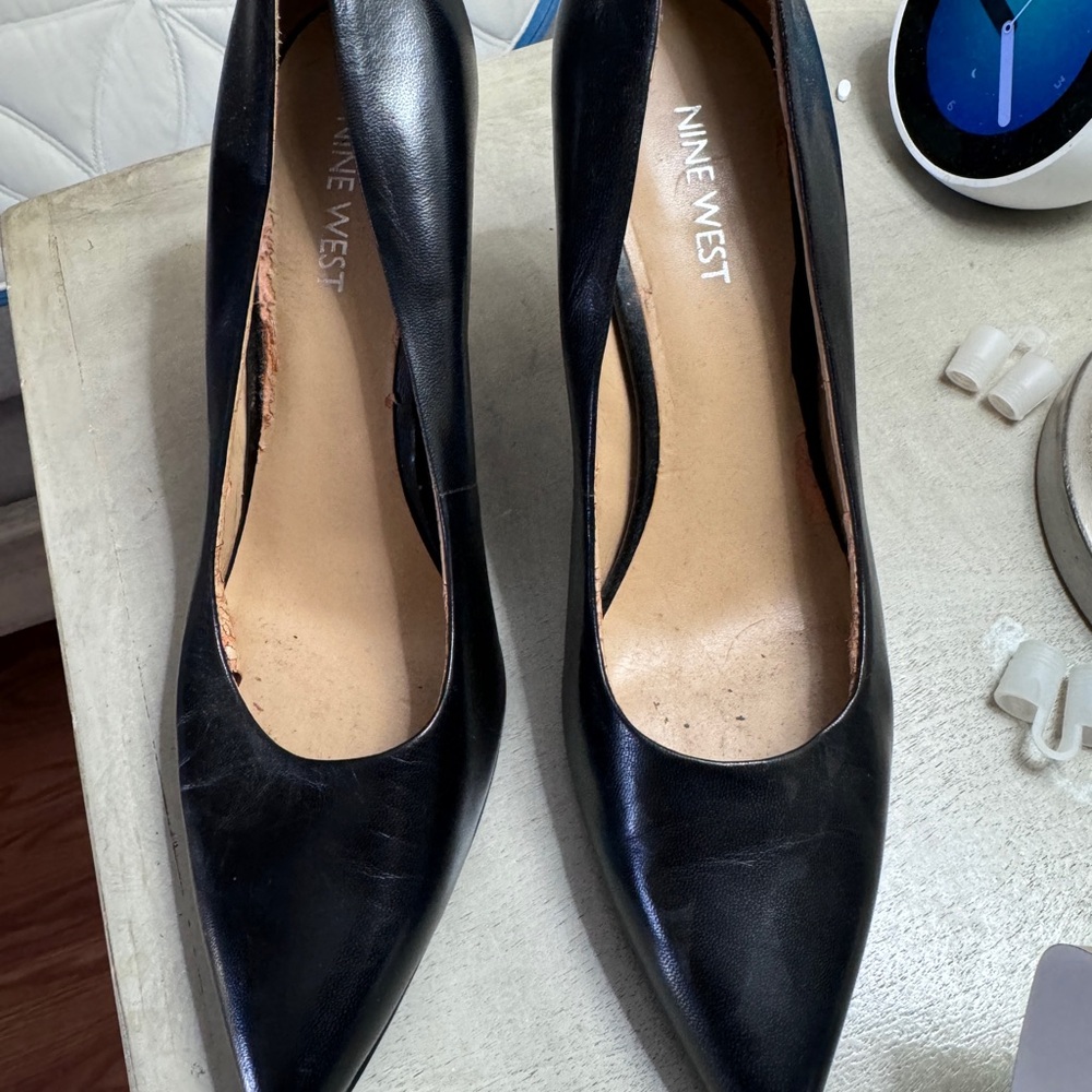 Nine West Black Heels Classic Pointed Toe